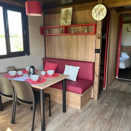 הוילה Marigny-les-Reullee Domaine Des Galinaces Roulotte La Roussette 2-4P מראה חיצוני תמונה