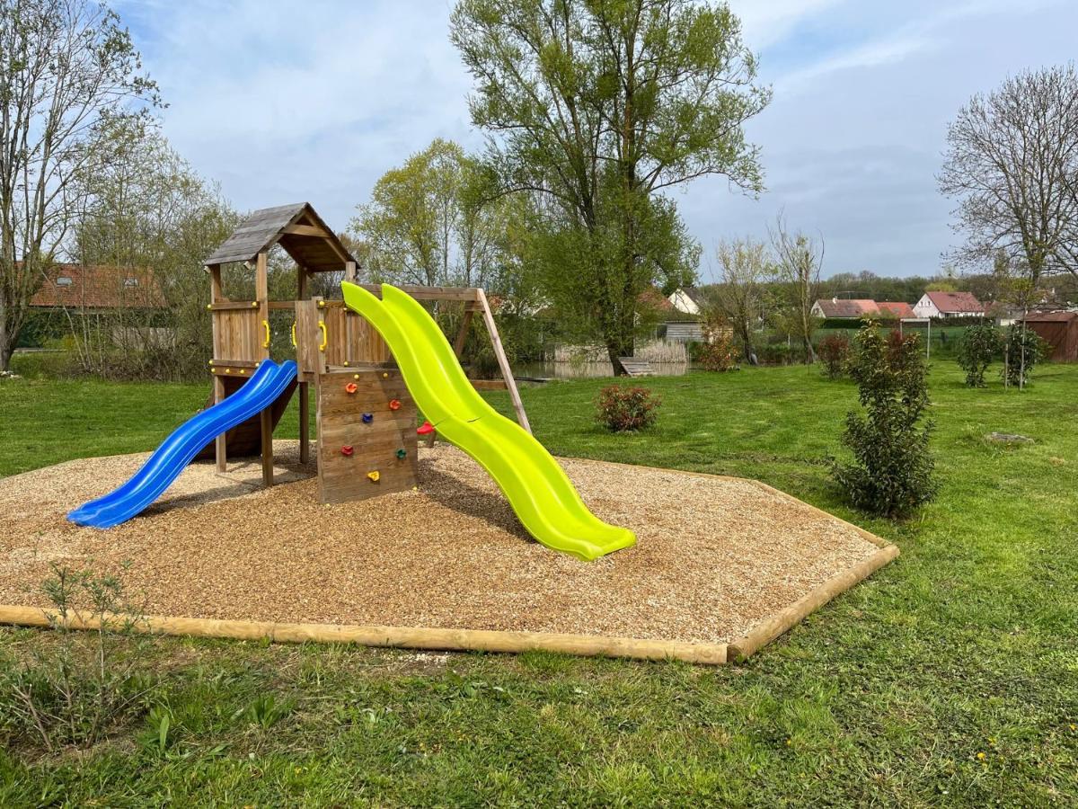 הוילה Marigny-les-Reullee Domaine Des Galinaces Roulotte La Roussette 2-4P מראה חיצוני תמונה